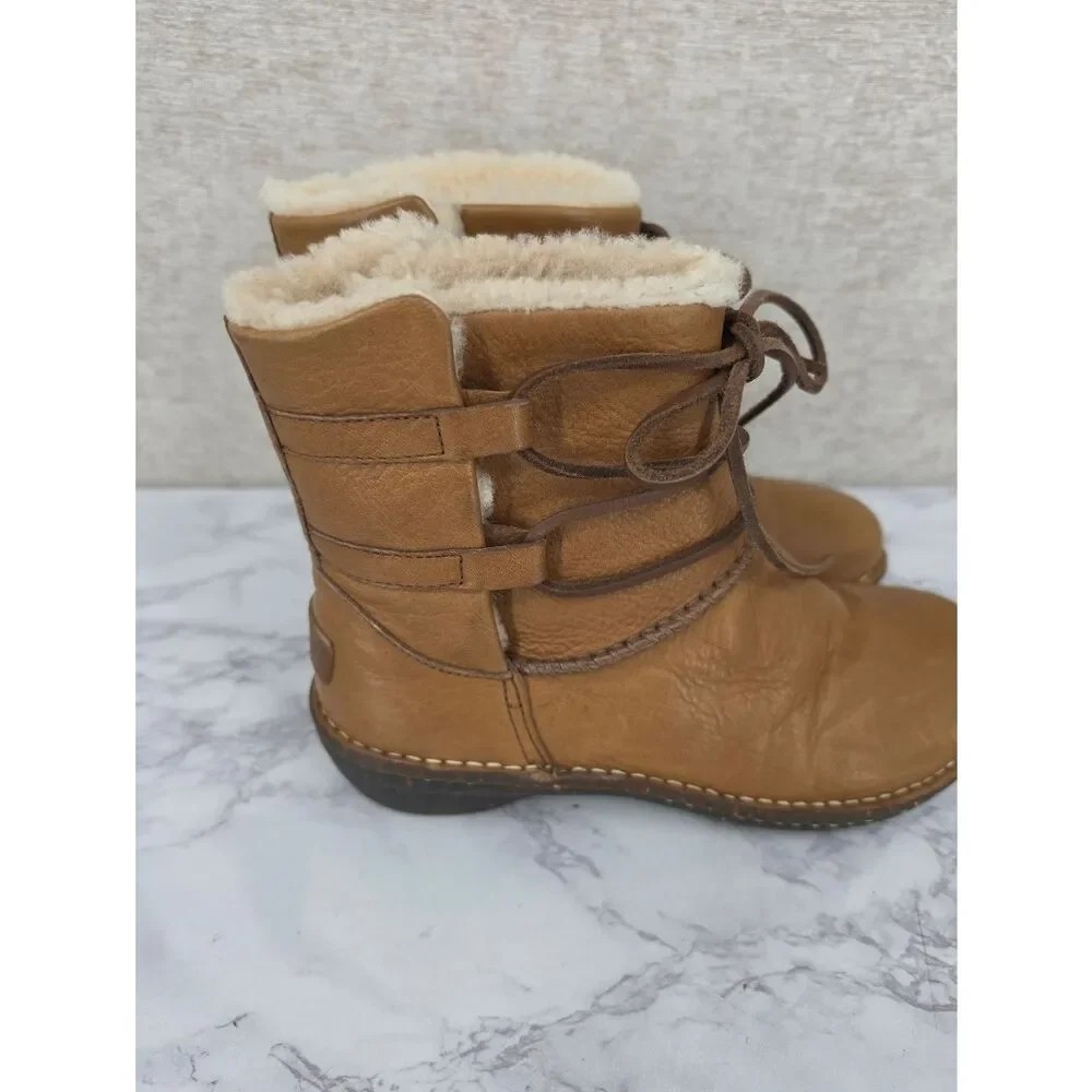 UGG Caspia 1932 Tan Leather Lace Up Ankle Sheepskin Warm Boots Womens Sz 9